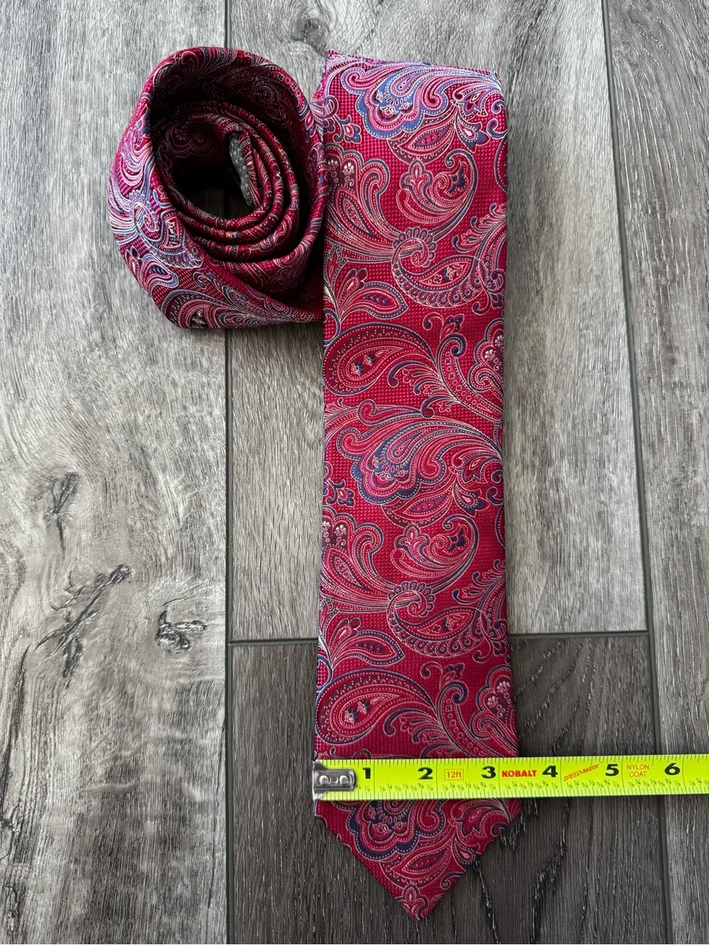 John W Nordstrom Men’s Textural Paisley Neck Tie Fuchsia 100% Silk Made In USA